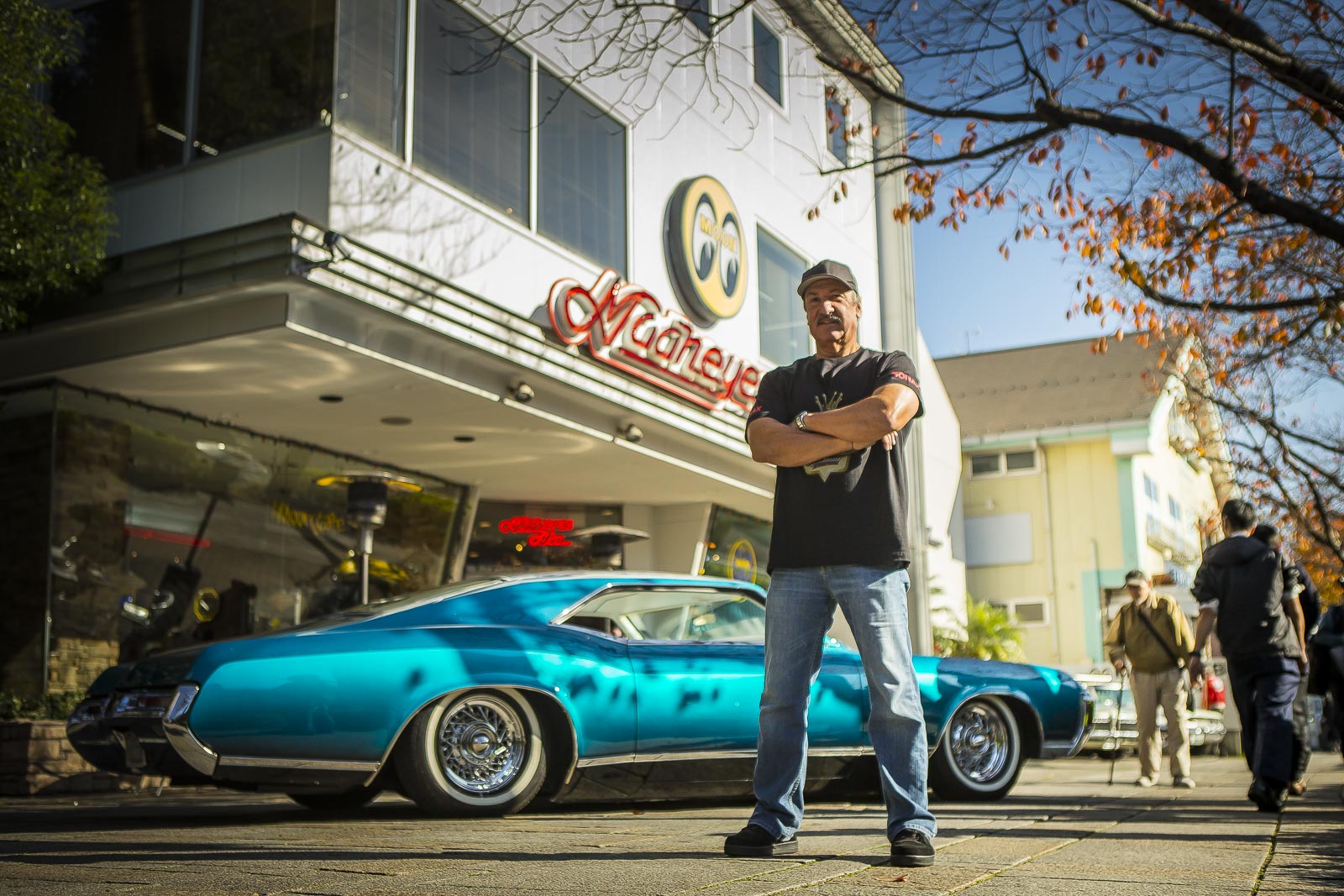 20151204061108 Mooneyesshop